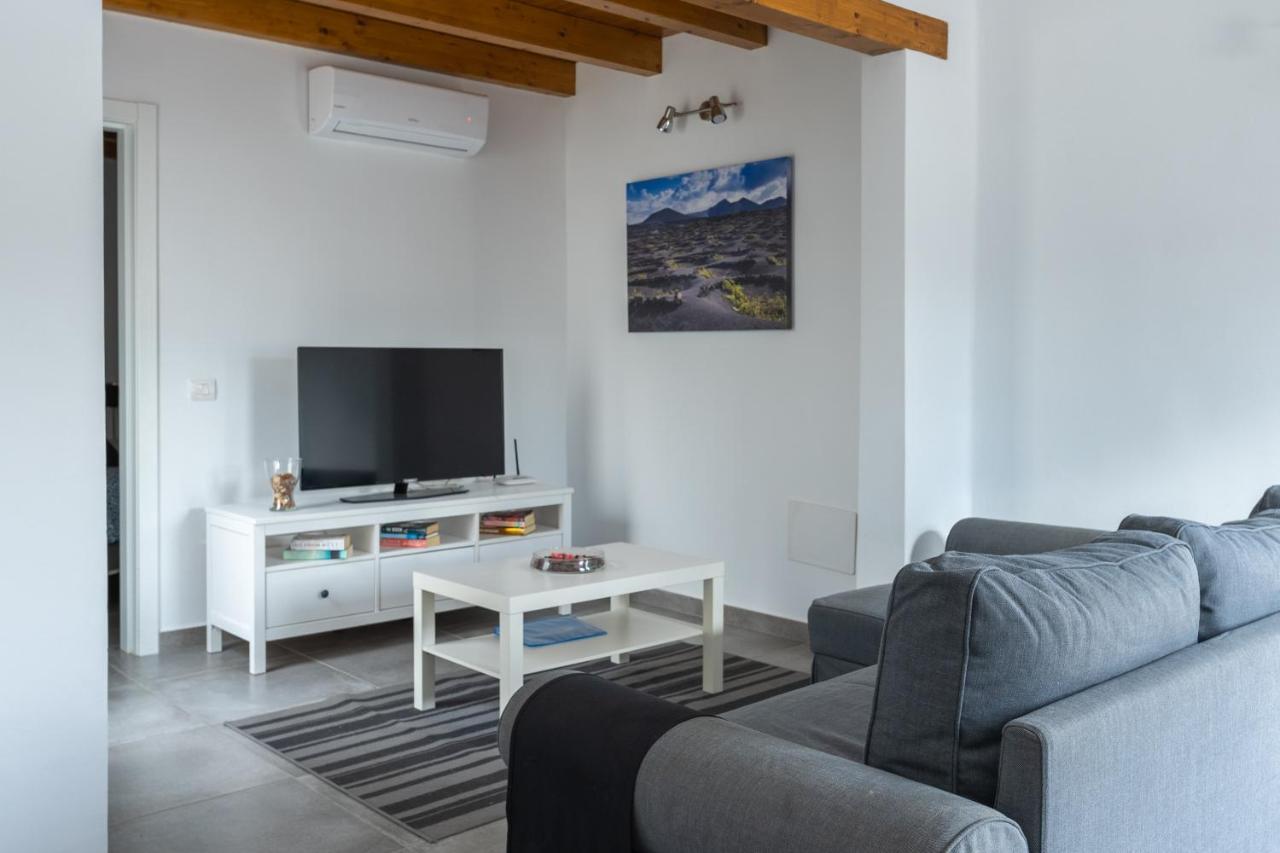 Luxury Casa Playa Roca Bord De Mer Costa Teguise Exteriör bild