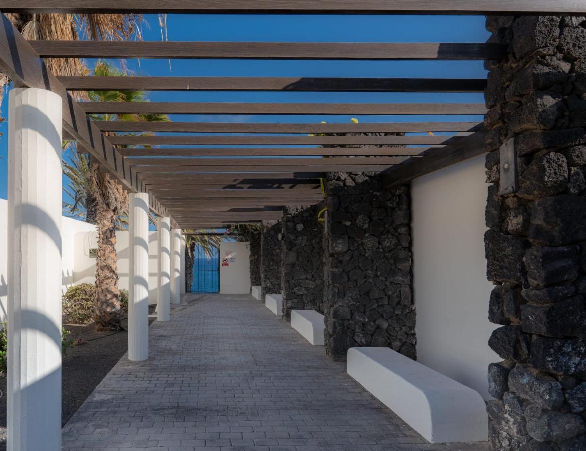 Luxury Casa Playa Roca Bord De Mer Costa Teguise Exteriör bild