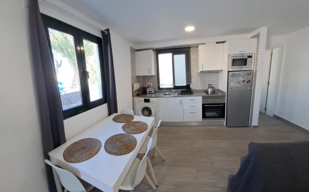 Luxury Casa Playa Roca Bord De Mer Costa Teguise Exteriör bild