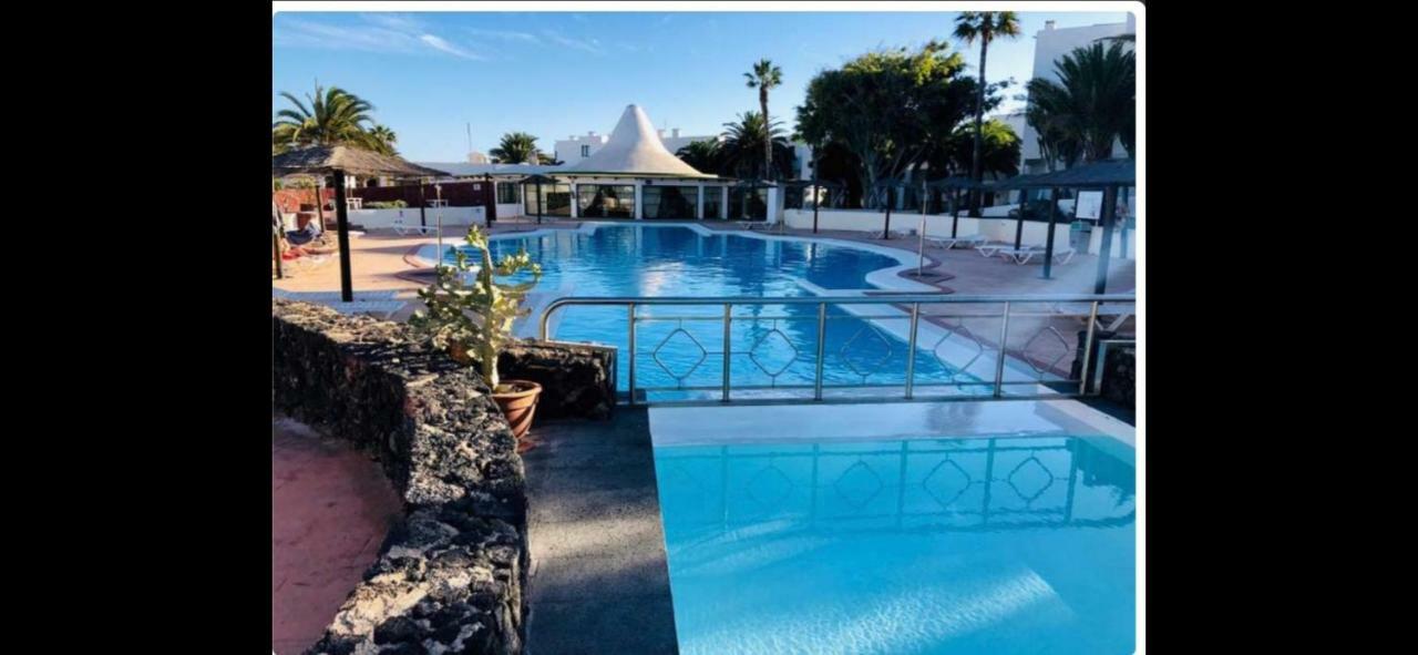 Luxury Casa Playa Roca Bord De Mer Costa Teguise Exteriör bild